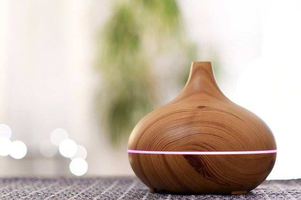 wooden essential oil diffuser device