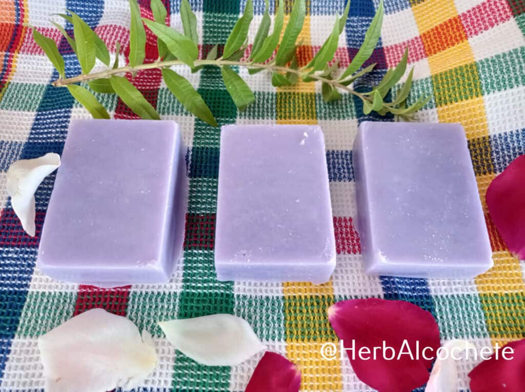 how-to-make-pure-coconut-oil-soap