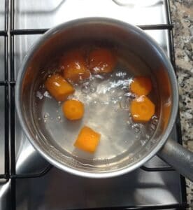 boiling-carrots