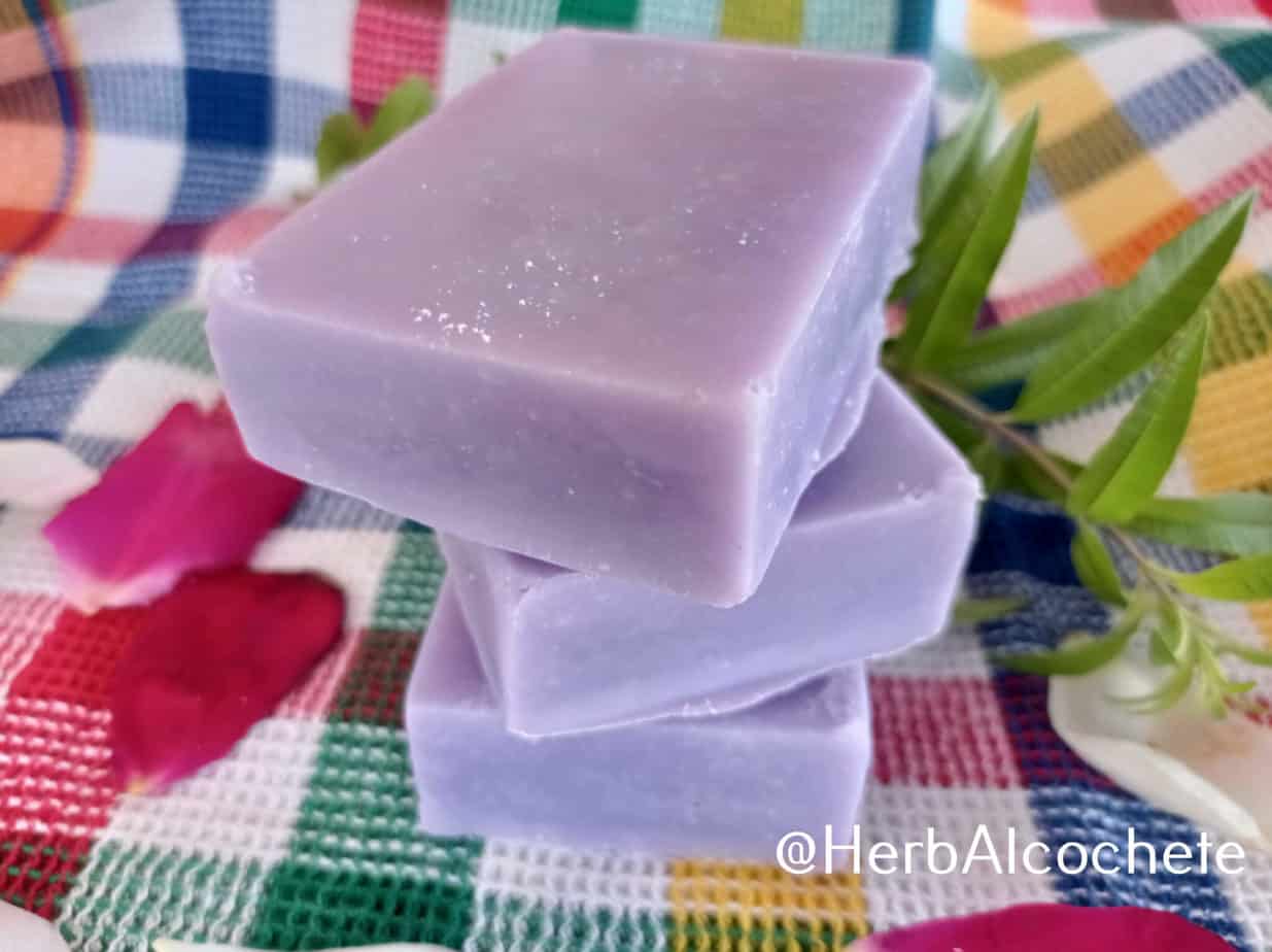 coconut-oil-soaps-with-lavender