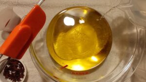 adding lye water to oils